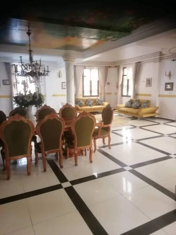 Maison Blanche Biteng