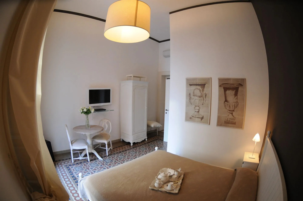 Casa Blanca Rooms&Suites