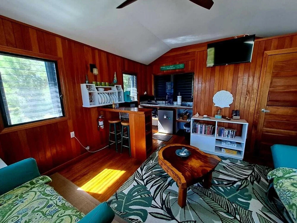 Therapy Cabins - Belize Island Experience