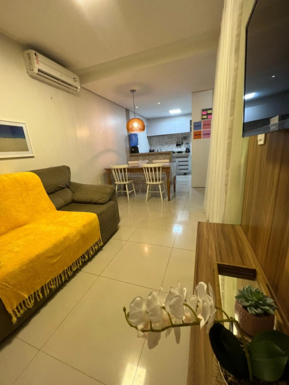 Casa em Condomínio agradável com fundo pro rio