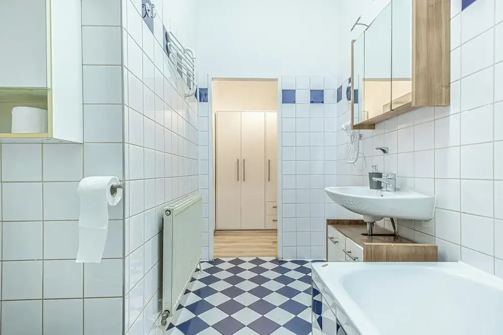 Modern 1BR With 1LR Long Stay in Vienna