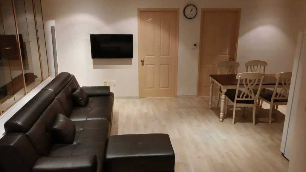 Utopia Guesthouse - Hostel