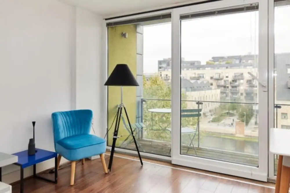 The Graham Park Hideout - Breathtaking 2BDR Flat with Balcony