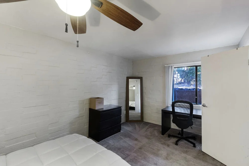 Campus Walk Condo 2 BR by Casago