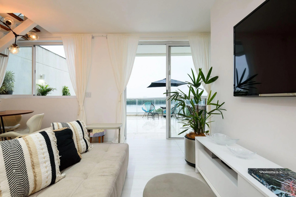 Apartamento C/ Piscina E Garagem | Fl 960/602