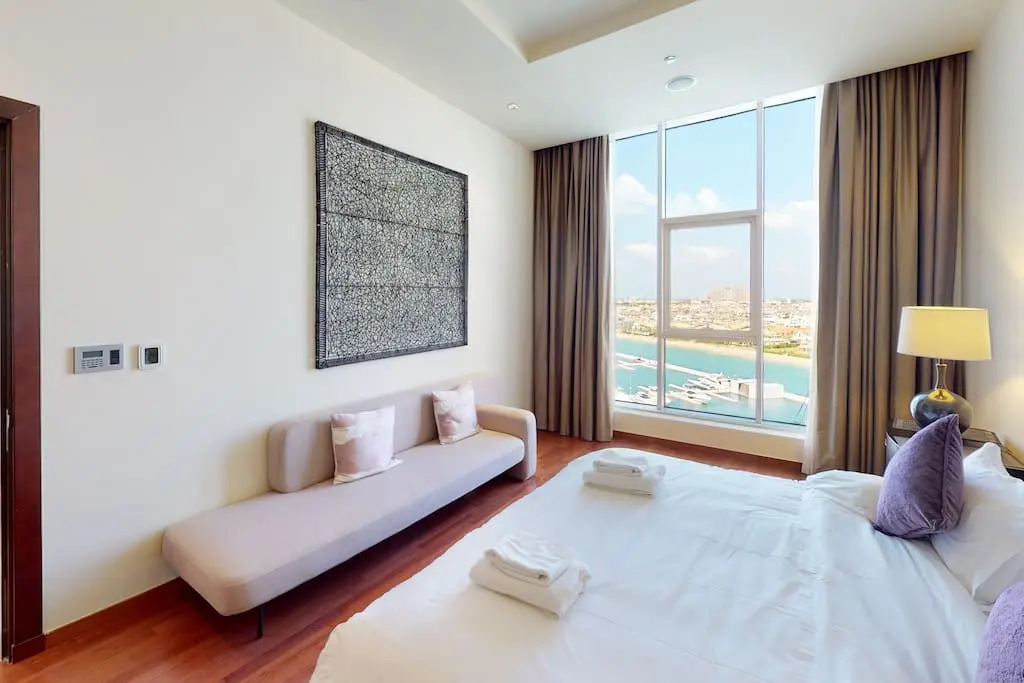 2 BD Tiara Palm Views  Beach   Pool  Amazing views of the Palm