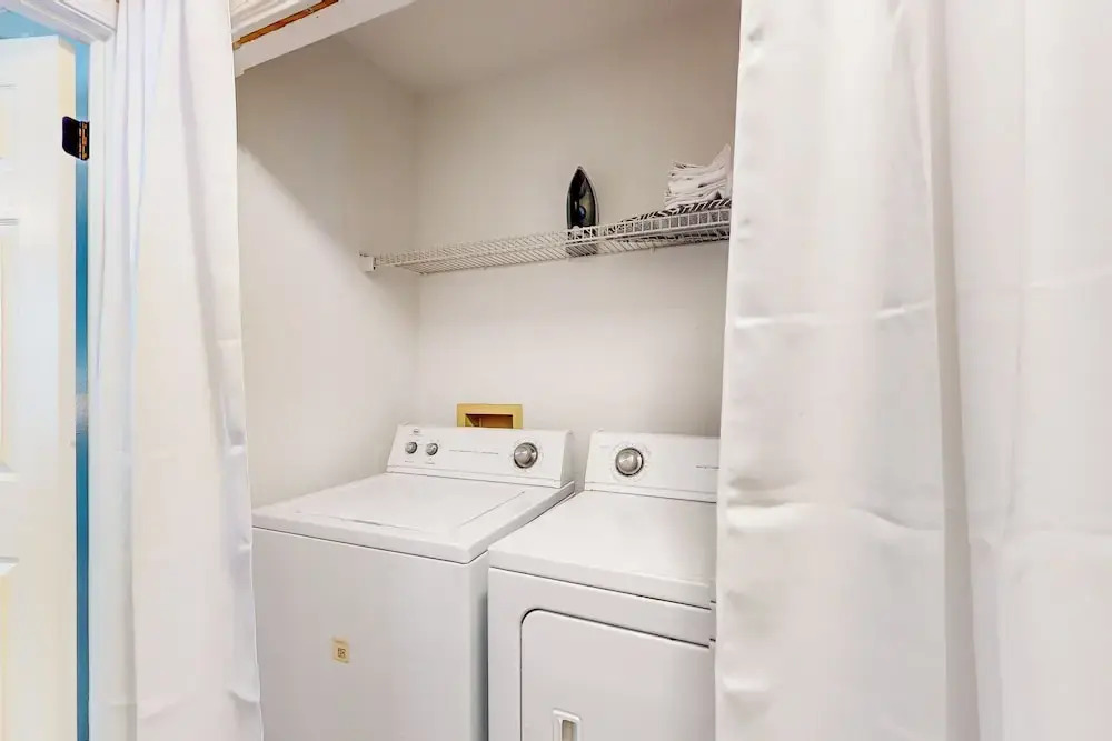 Dog-friendly Yard! Retreat 11 Mi to Destin & Beach