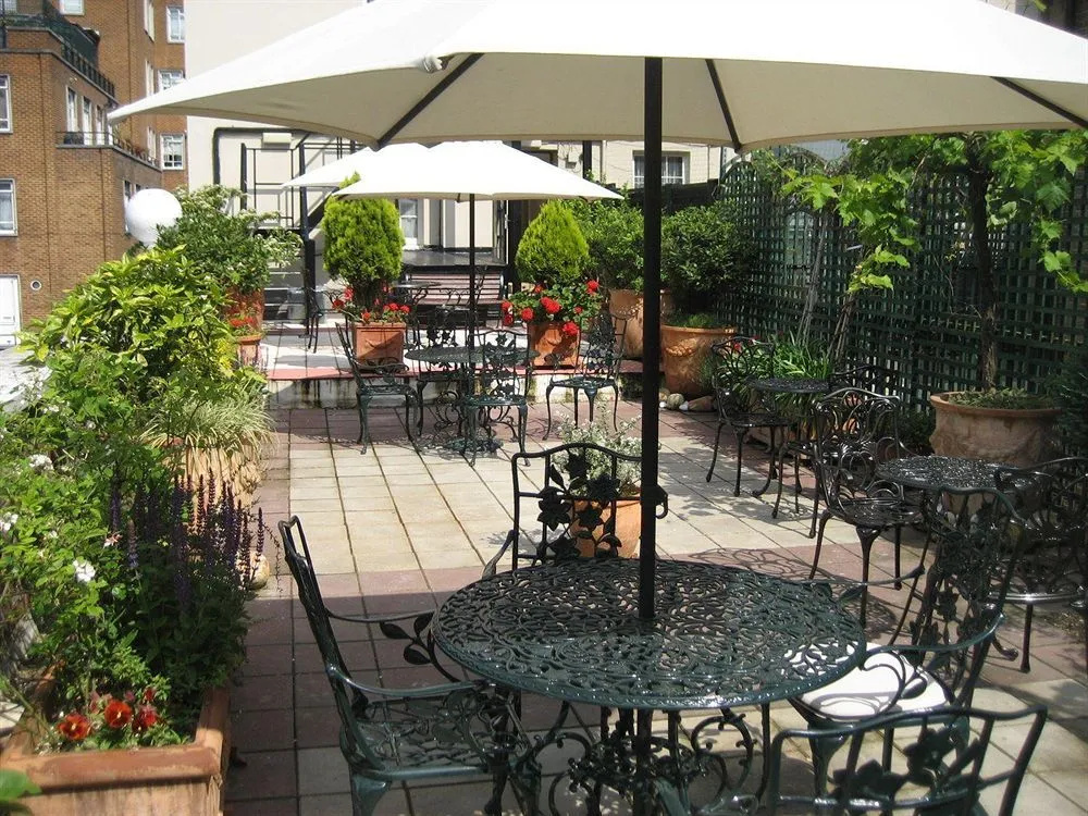 Roof Garden Rooms