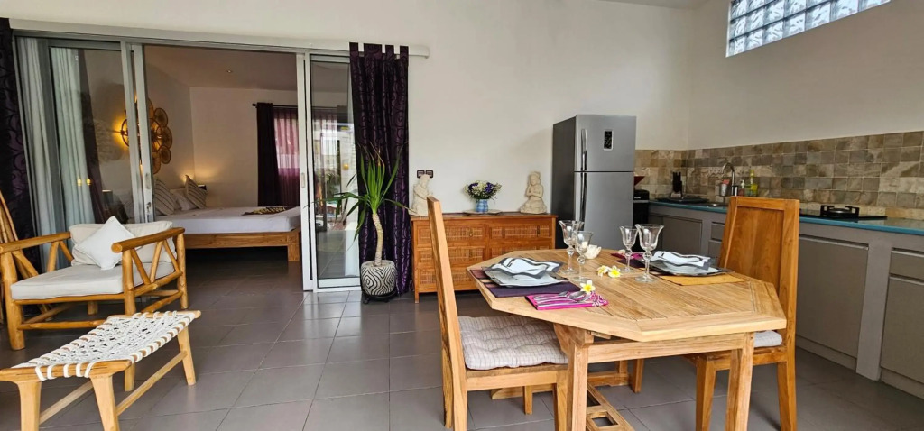 Villa Floppy New 1 bedr villa private Pool 5min beach