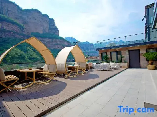 Shuilian Dream Hotel (Linzhou Taihang Grand Canyon Shibanyan Town)
