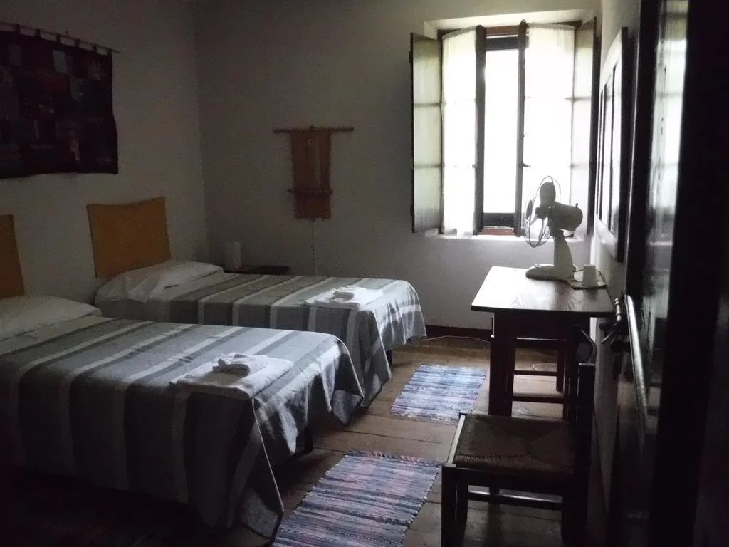 B&B23