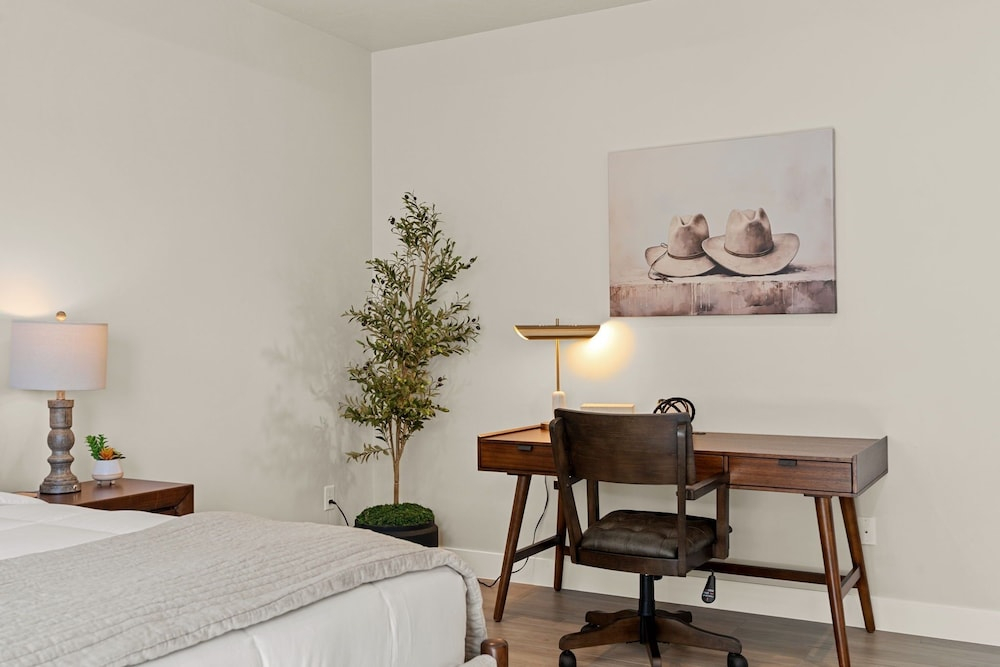 Horseman's Hideout 3 Bedroom Townhouse