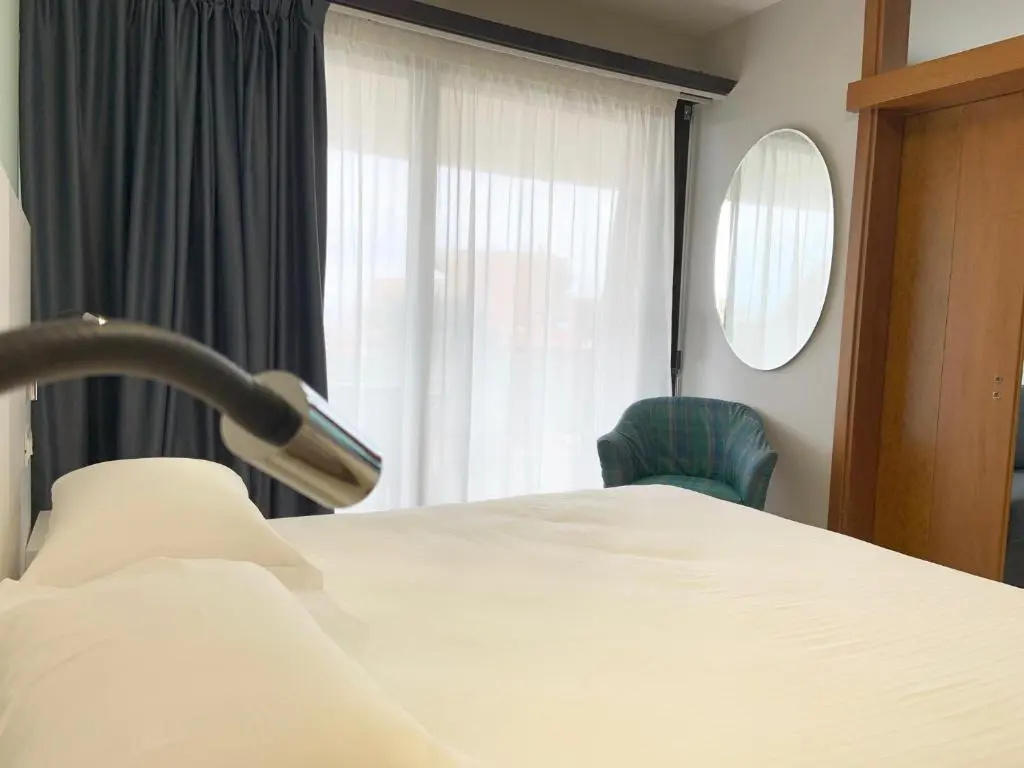 Suites Marilia Apartments Pool Side - Suite Livorno Holiday Home Group