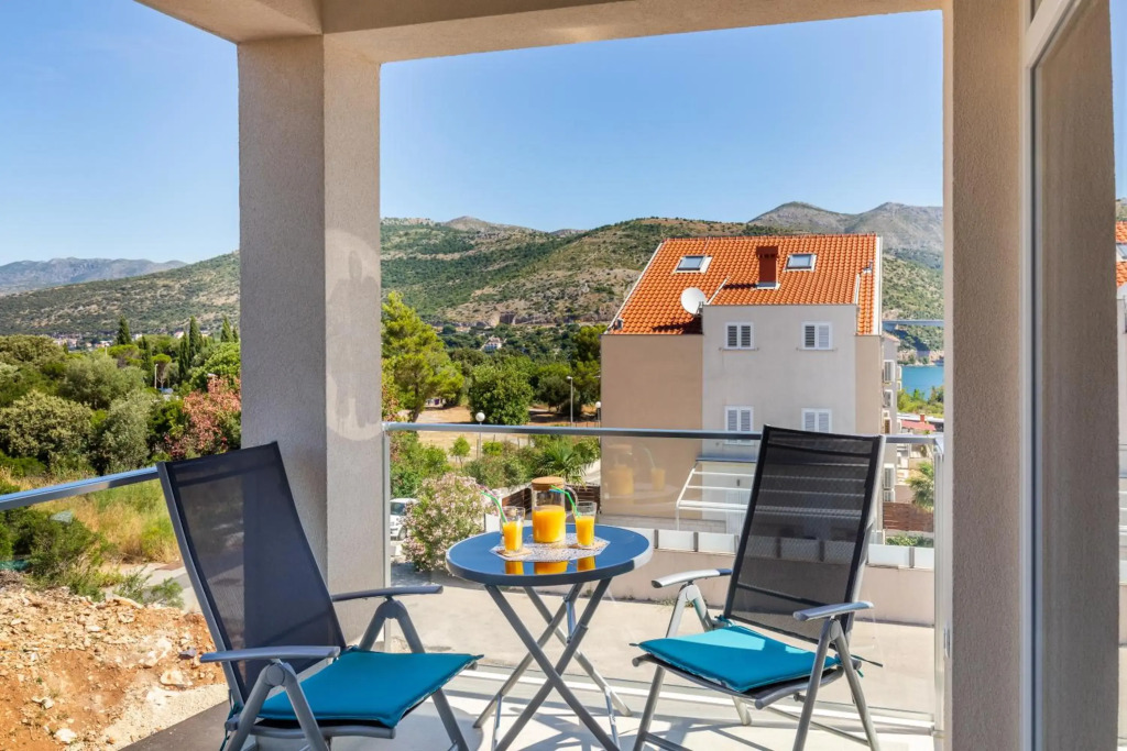 Brand New Apartment Nebo