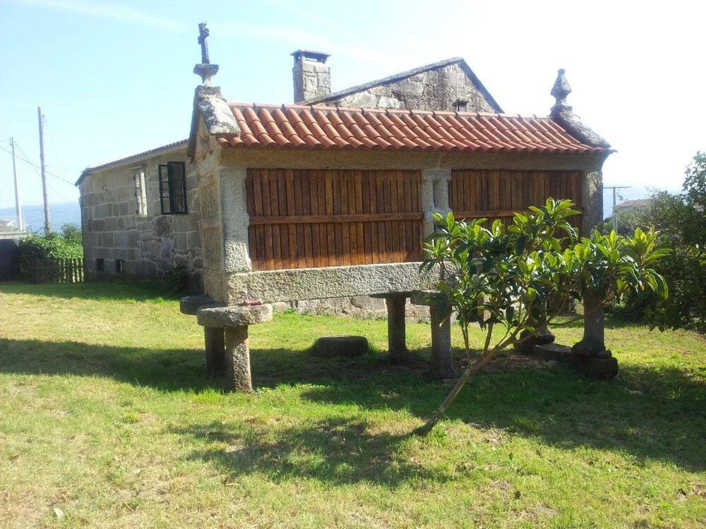 House Sta Cristina de Cobres 102116 3 Bedroom Holiday home By Mo Renta