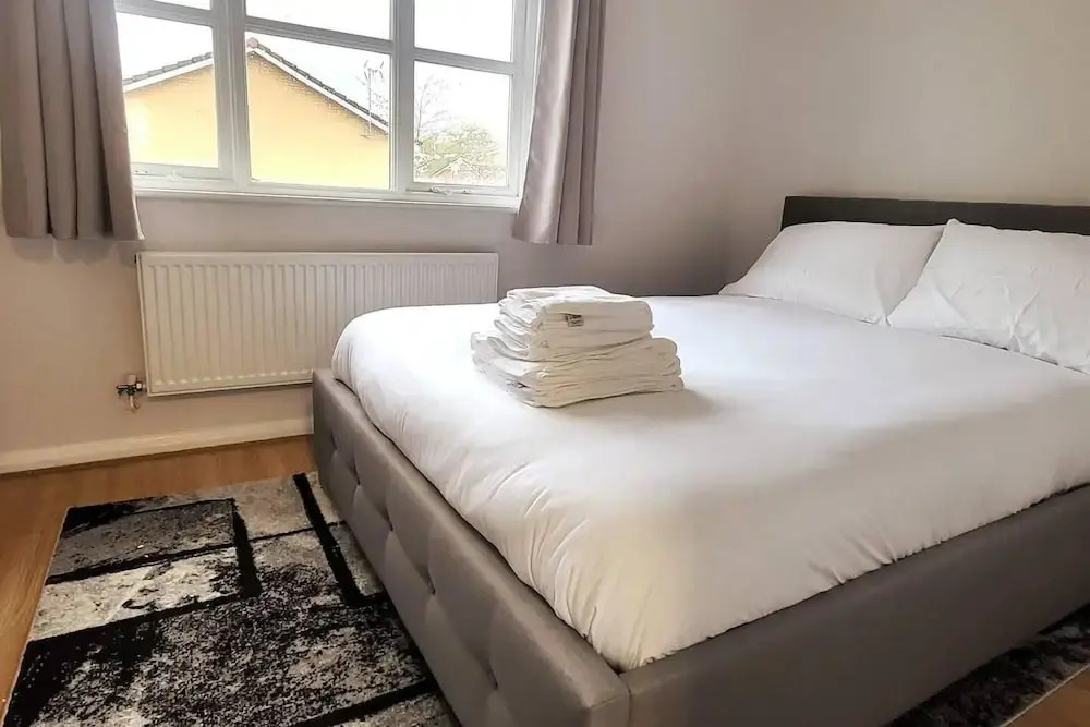 Immaculate 2-bed House in London