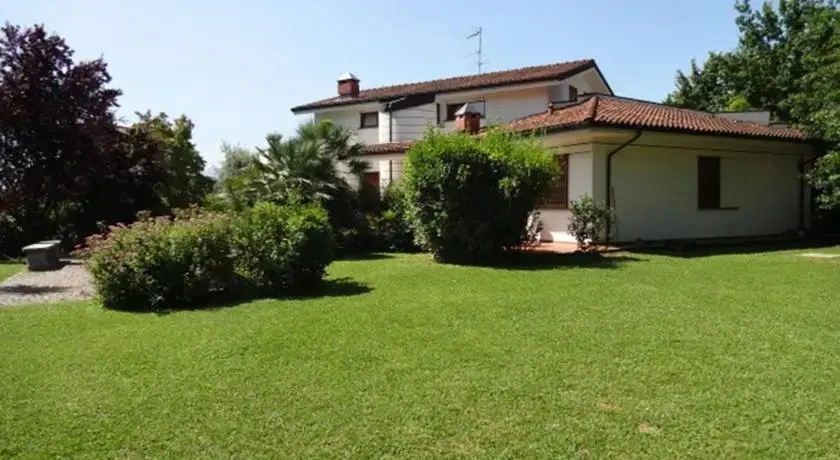 Holiday Country House