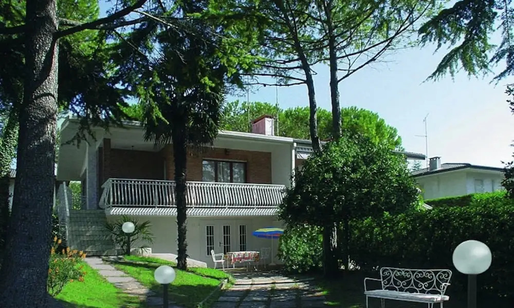 Villa with a large fenced garden