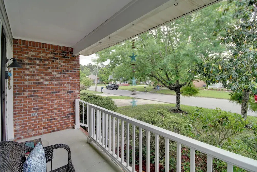 Charming Family Cottage Near Pass Christian Beach!