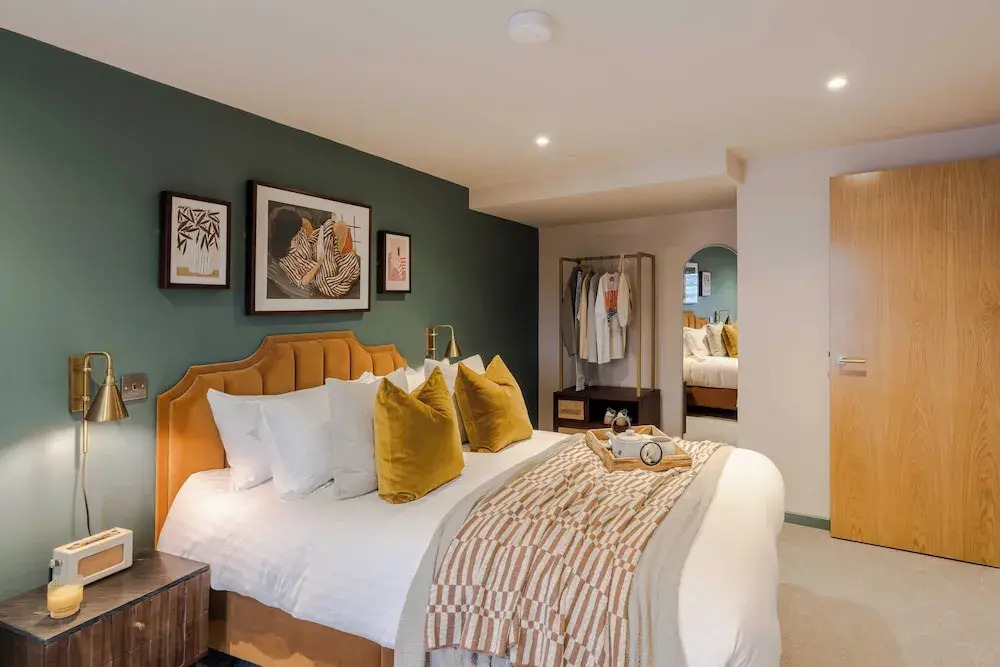 Wapping Wharf I Your Apartment