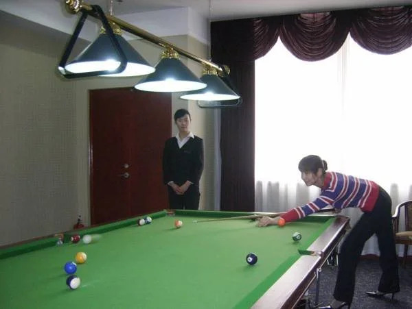 Luoyang Yijun Hotel