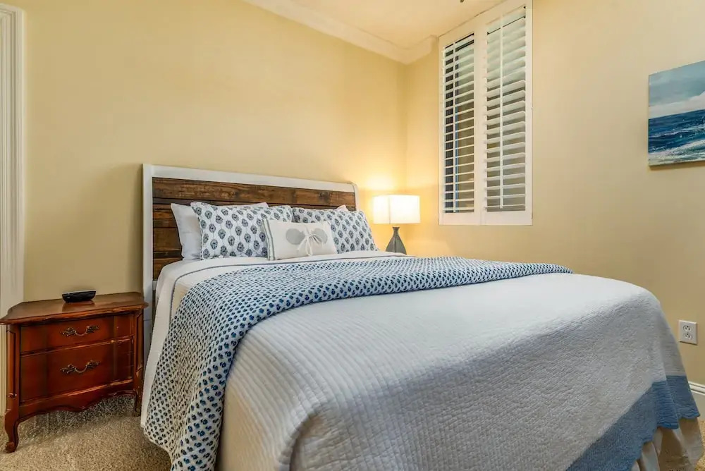 Wave Watcher - Holiday Isle #609 3 Bedroom Condo by RedAwning