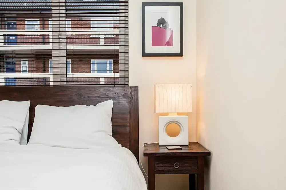 Stunning Spacious South London 1 Bed Apartment with Balcony
