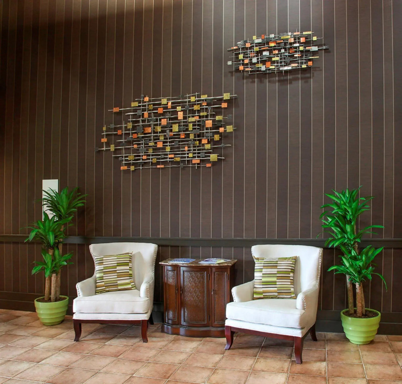 Holiday Inn Westbury-Long Island by IHG