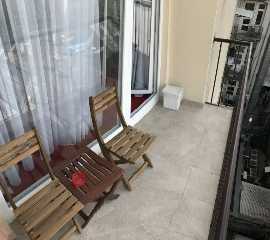 Skylux Apartments