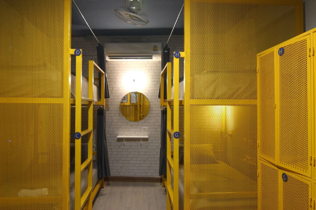 The Moon Hostel Huahin