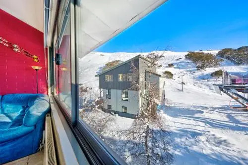 Snow Ski Apartments 14
