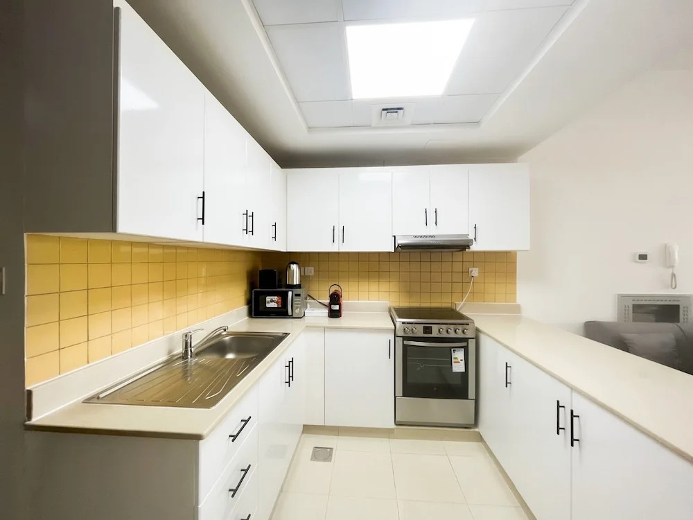 Stunning Sea View Apt. With Balcony - RAK
