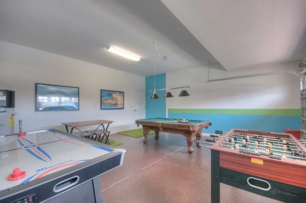 Champions Gate 1435 - Six Bedroom Pool Home