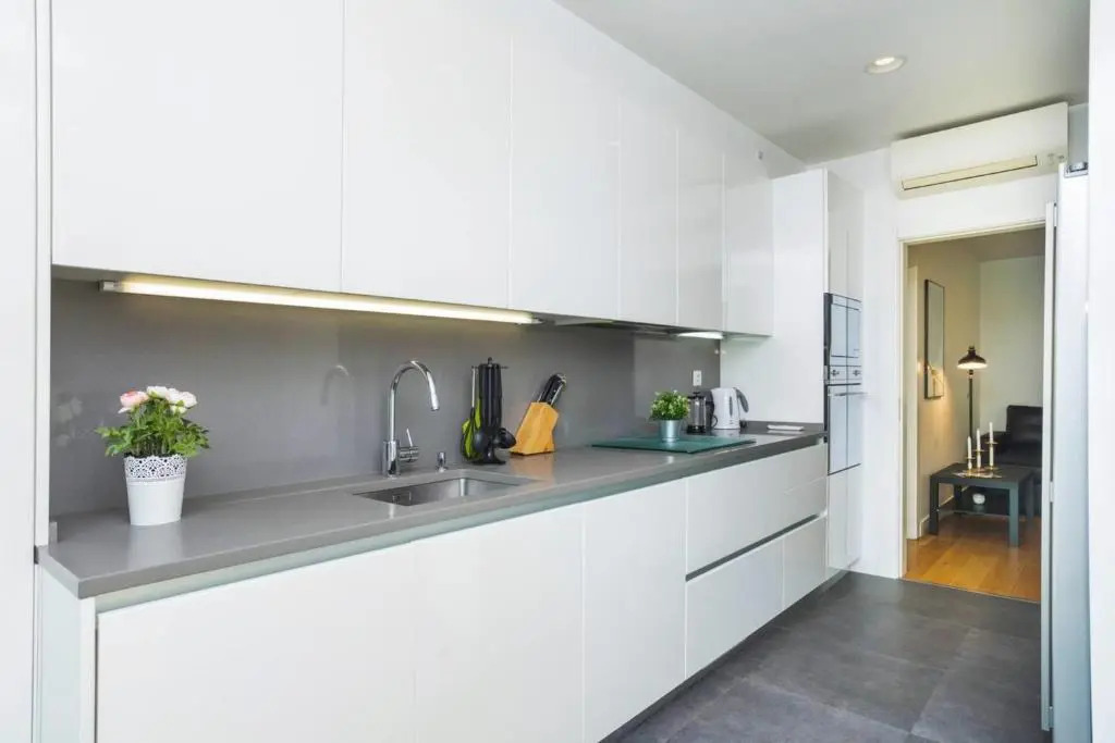 GuestReady - Spacious and Modern Campolide Family Apt Fits 6