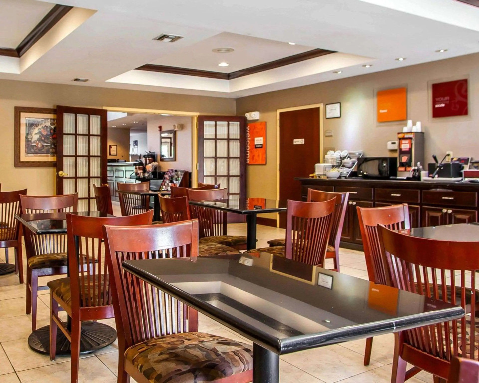 Comfort Suites East Brunswick - South River