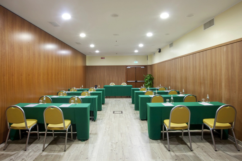 Holiday Inn Cagliari by IHG