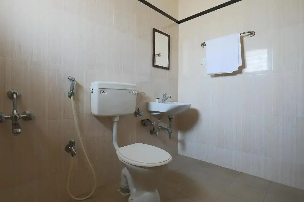 Beehive Inn By OYO Rooms