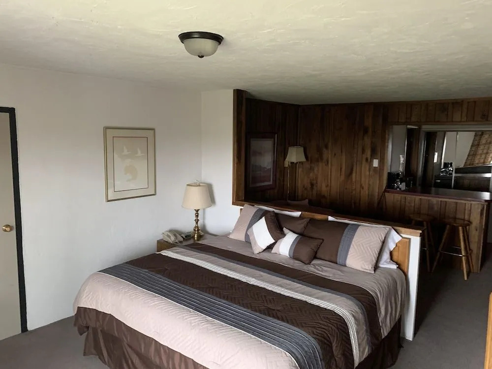The Lodge at Indian Lake