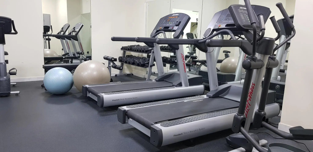 Remas Hotel Suites - Al Khoudh, Seeb, Muscat