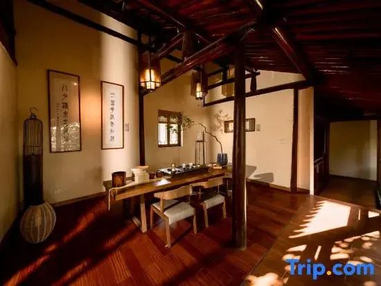 Xunshufang Hostel