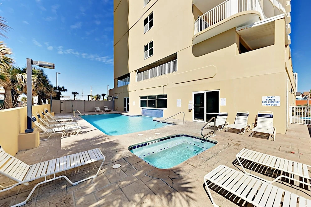 Beachfront 3br W/ Gulf-view Balcony 3 Bedroom Condo