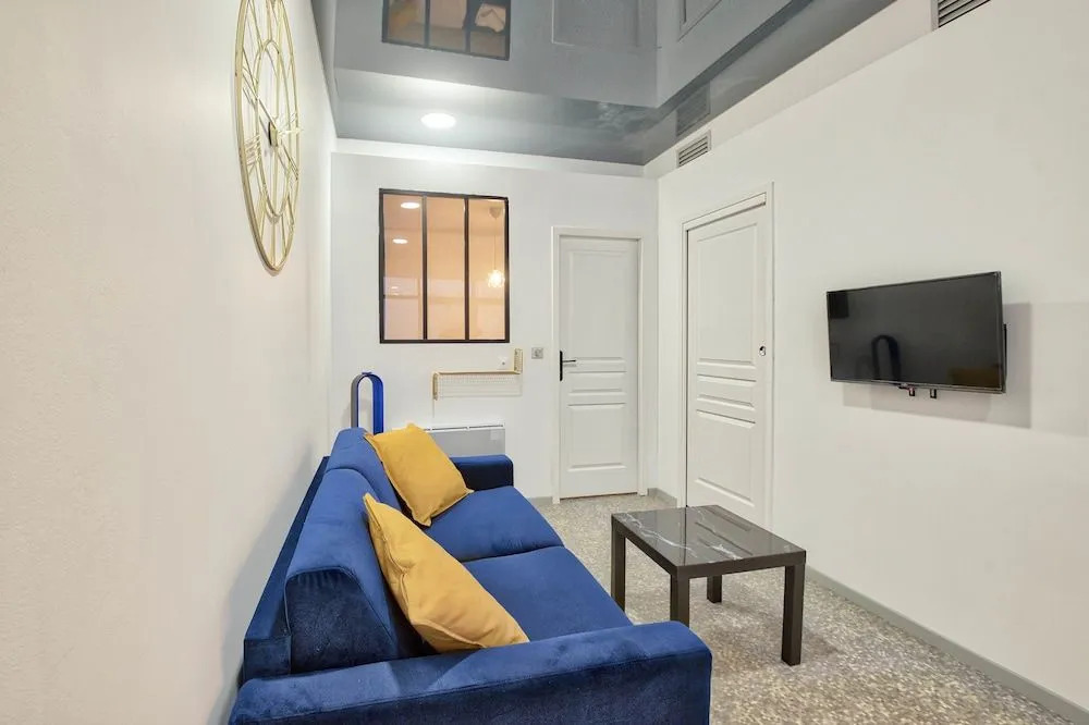 Villa Lafaille Apartment Hotel By J