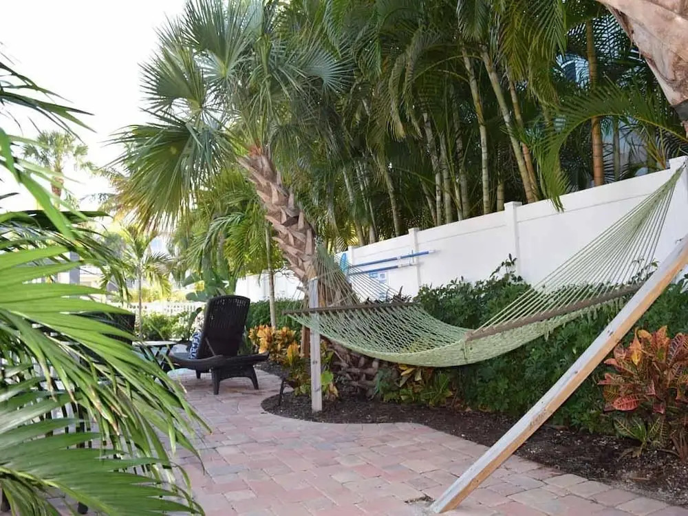 Anna Cabana Bungalow #4 by RedAwning