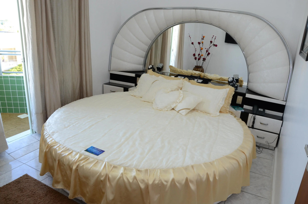 Fares Turis Hotel