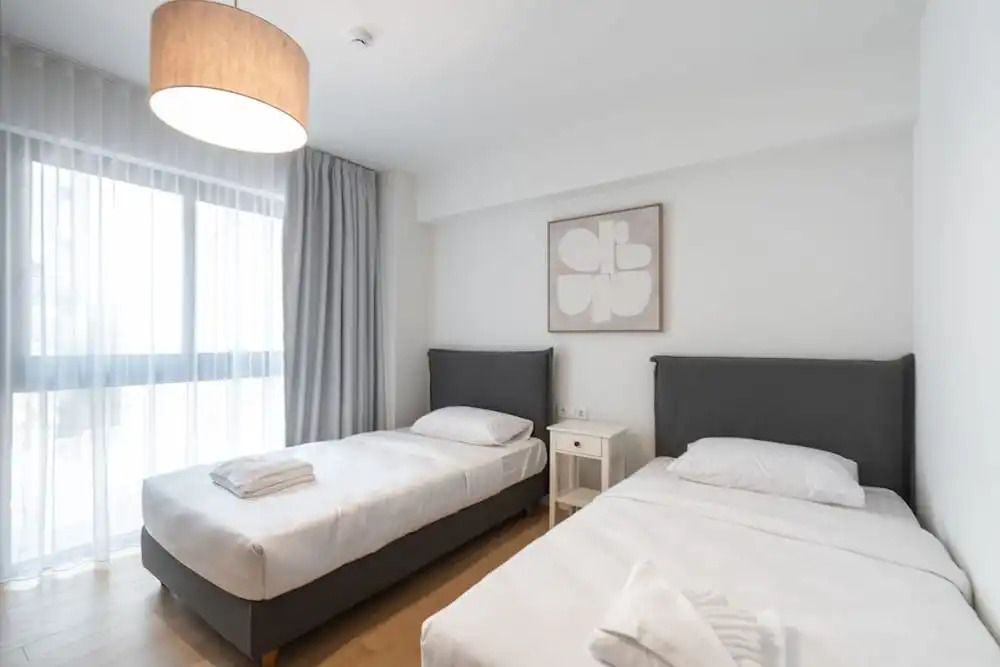 LIV Athinum 1 - Luxury Apartment 3C
