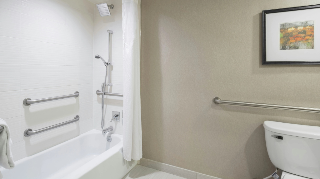 Holiday Inn Cincinnati-Riverfront by IHG