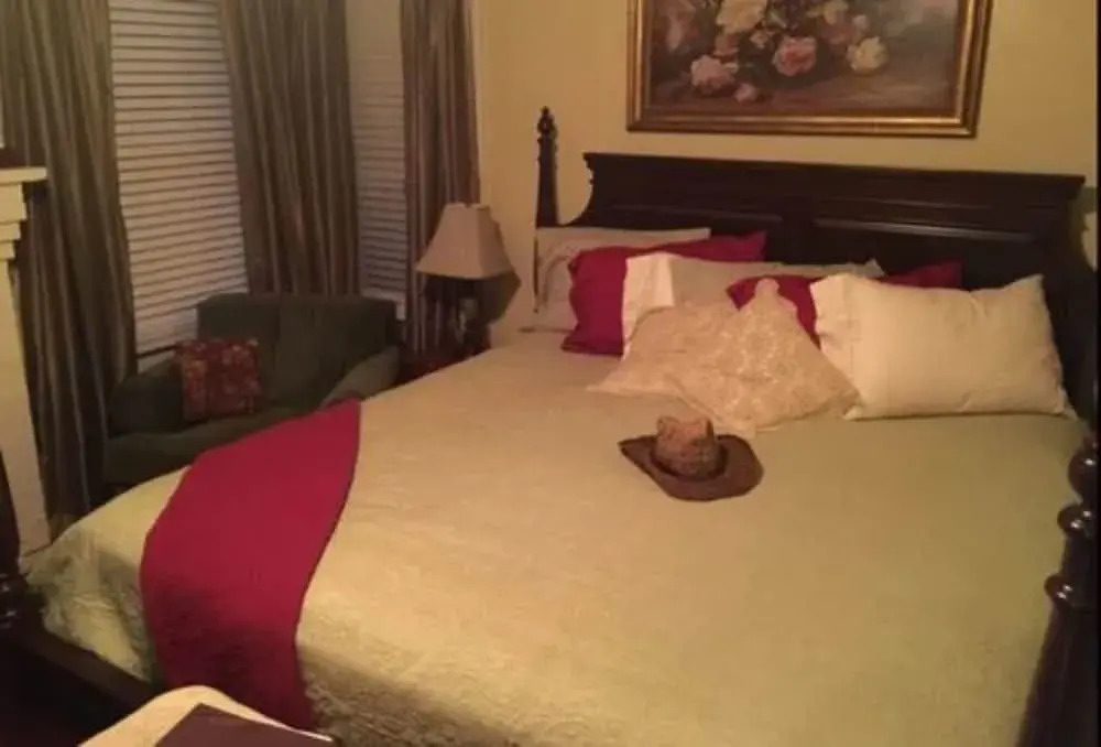 Rosen House Inn - Bed And Breakfast