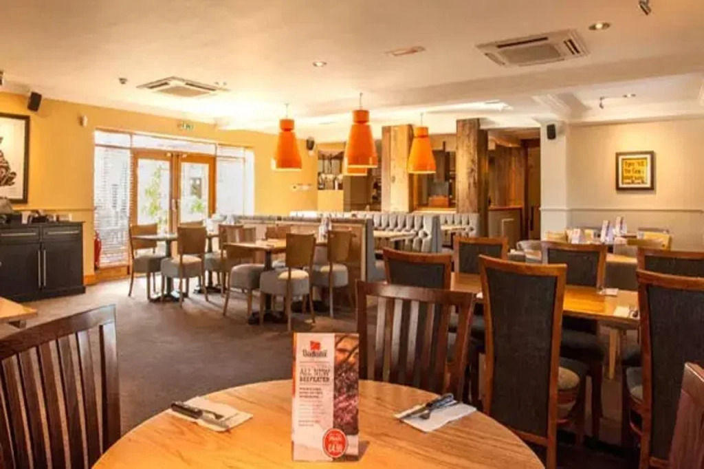 Premier Inn Guildford North - A3