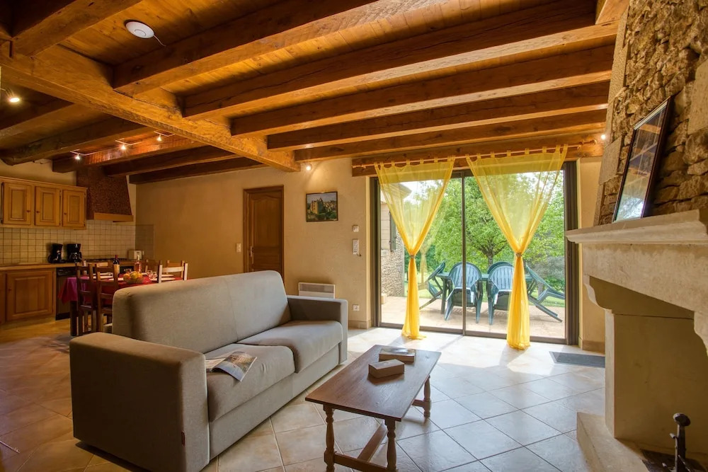 COMBAS village de gites