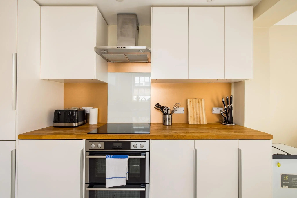 Salisbury Residences by Charles Hope